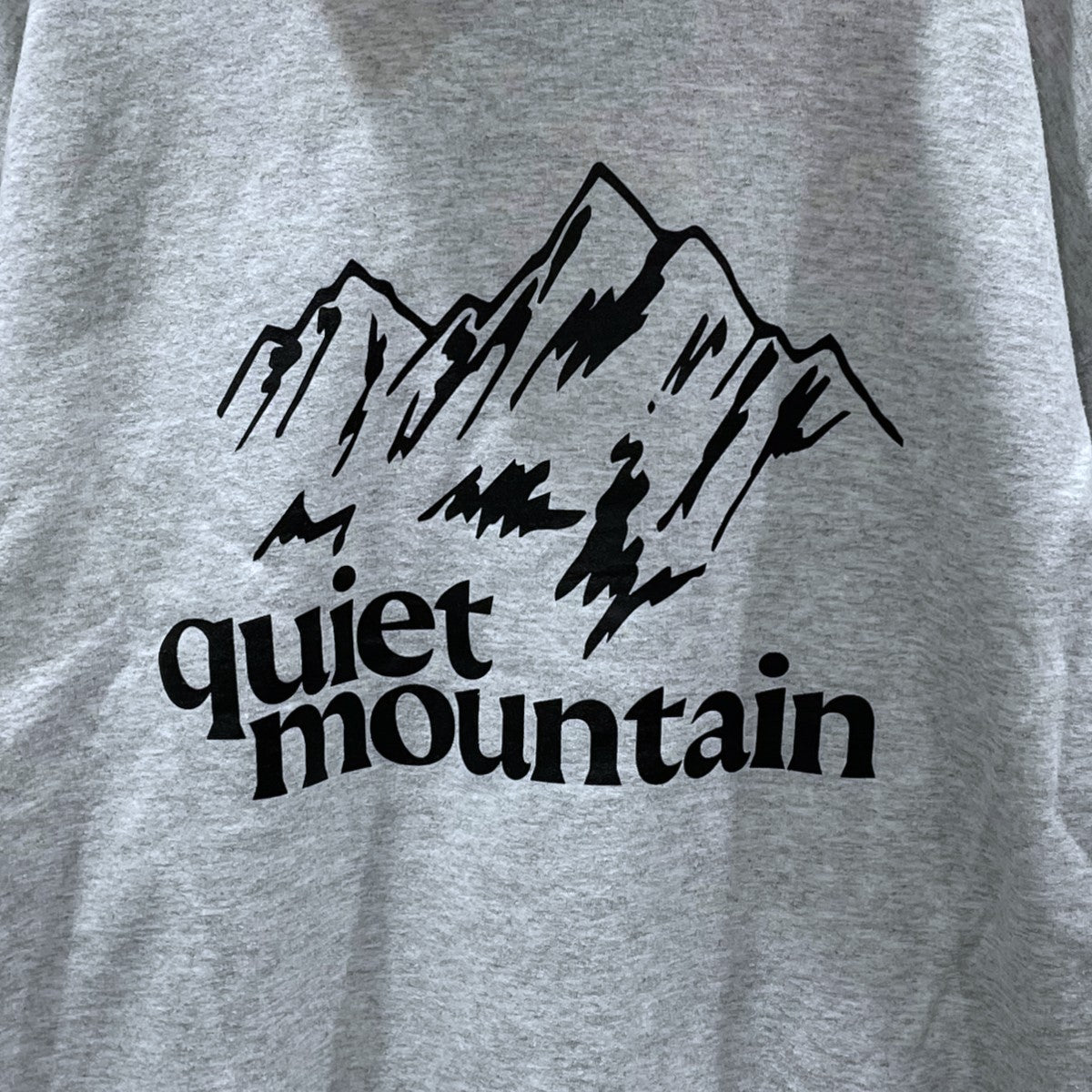 【HSC】creek quiet mountain パーカー Creek×quiet mountain ロゴプリントプルオーバーパーカー グレー