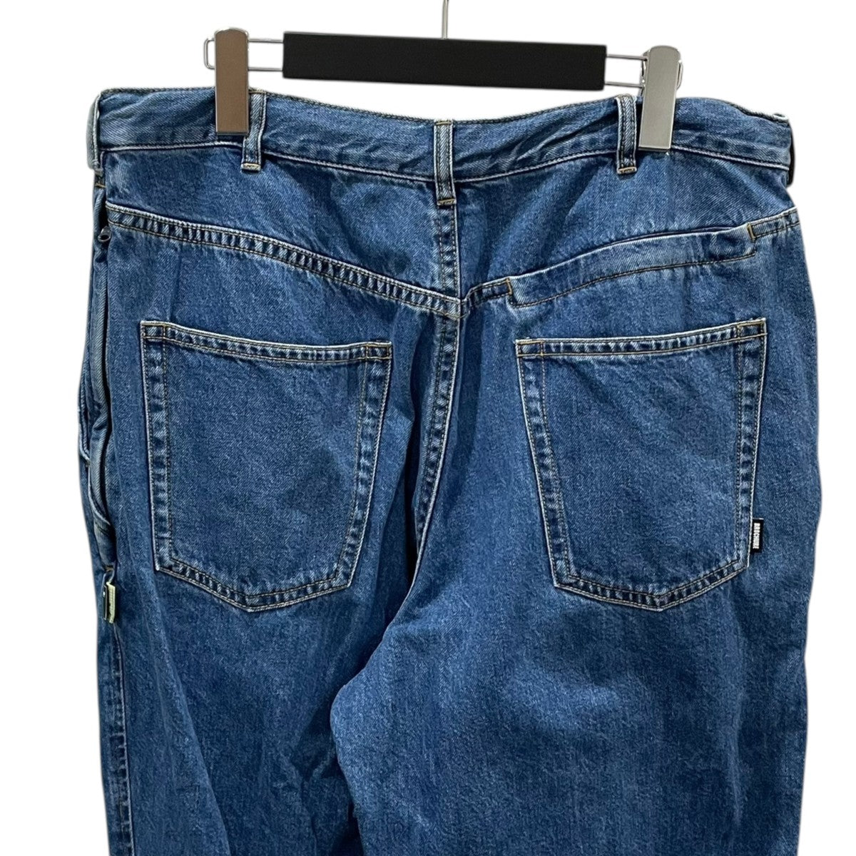 デニムパンツ