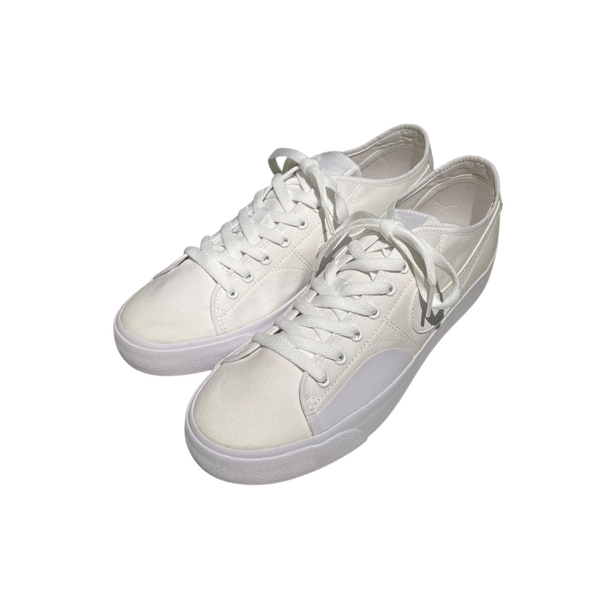 NIKE SB Blazer Court Icy WhiteローカットスニーカーCV1658-102 古着・中古-1枚目のアイテム画像