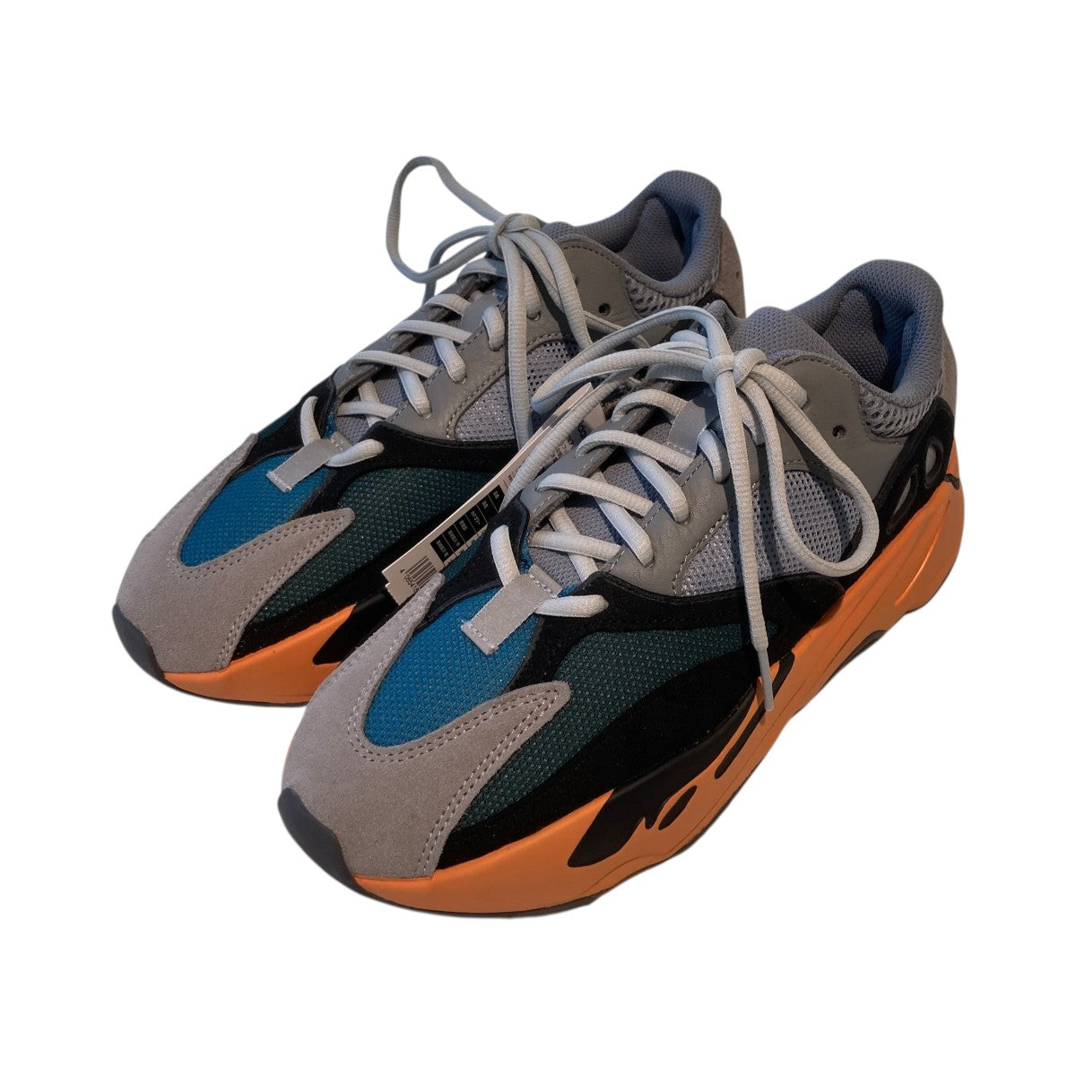 YEEZY Boost 700 Wash OrangeスニーカーGW0296