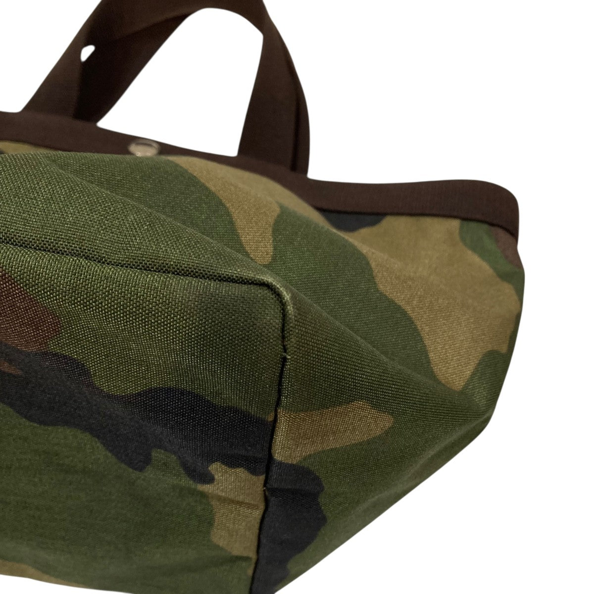 カモフラハンドバッグ