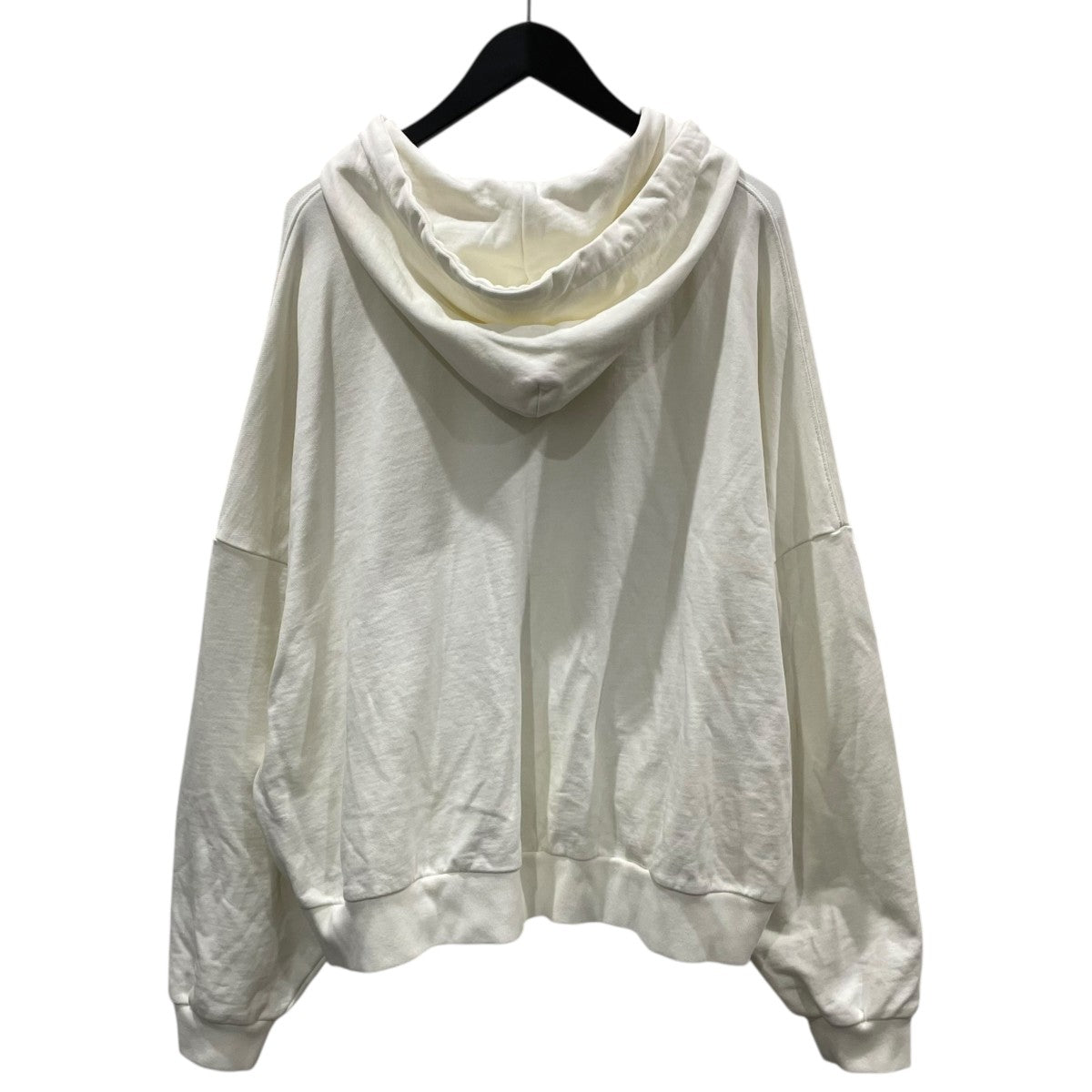 ジップアップパーカー