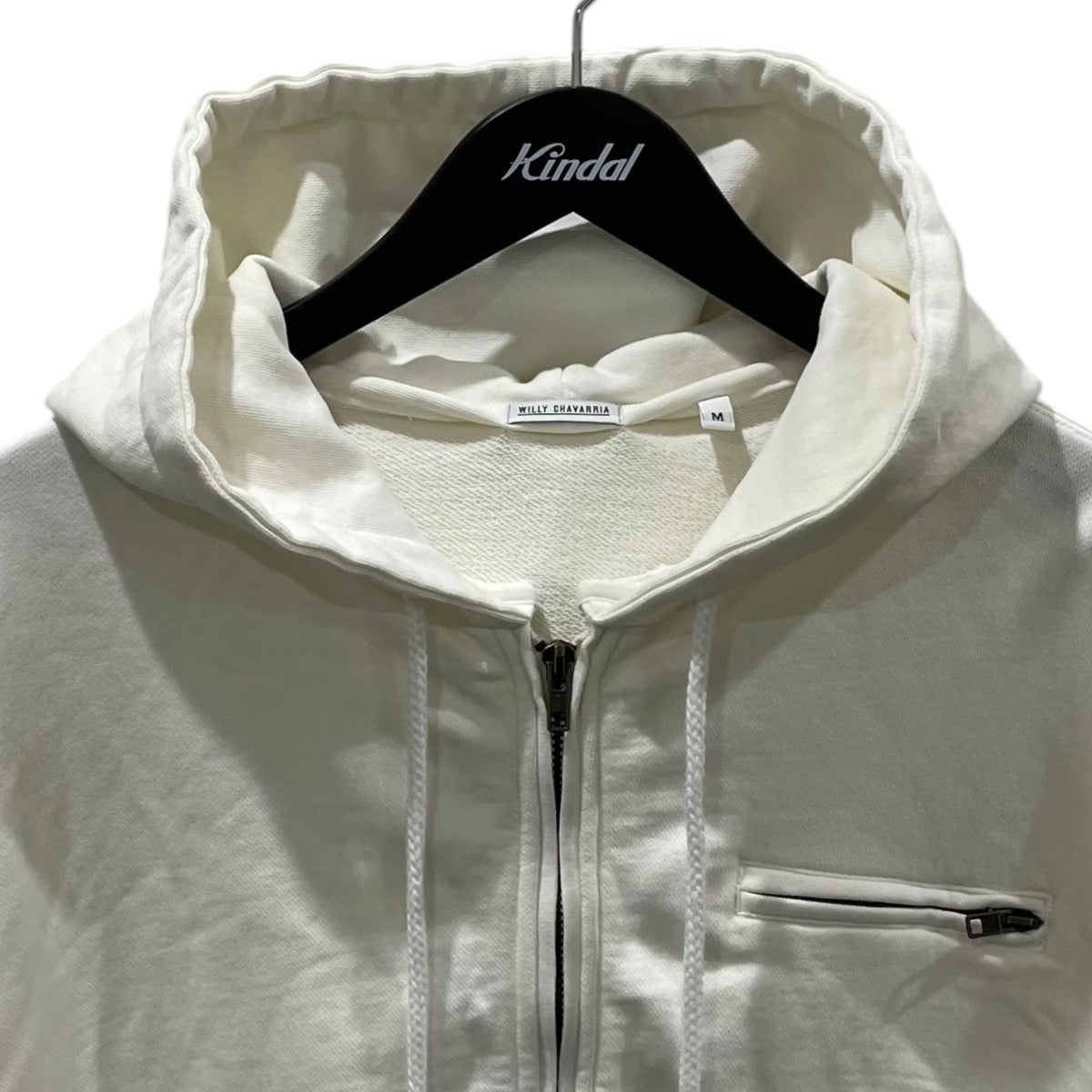 ジップアップパーカー