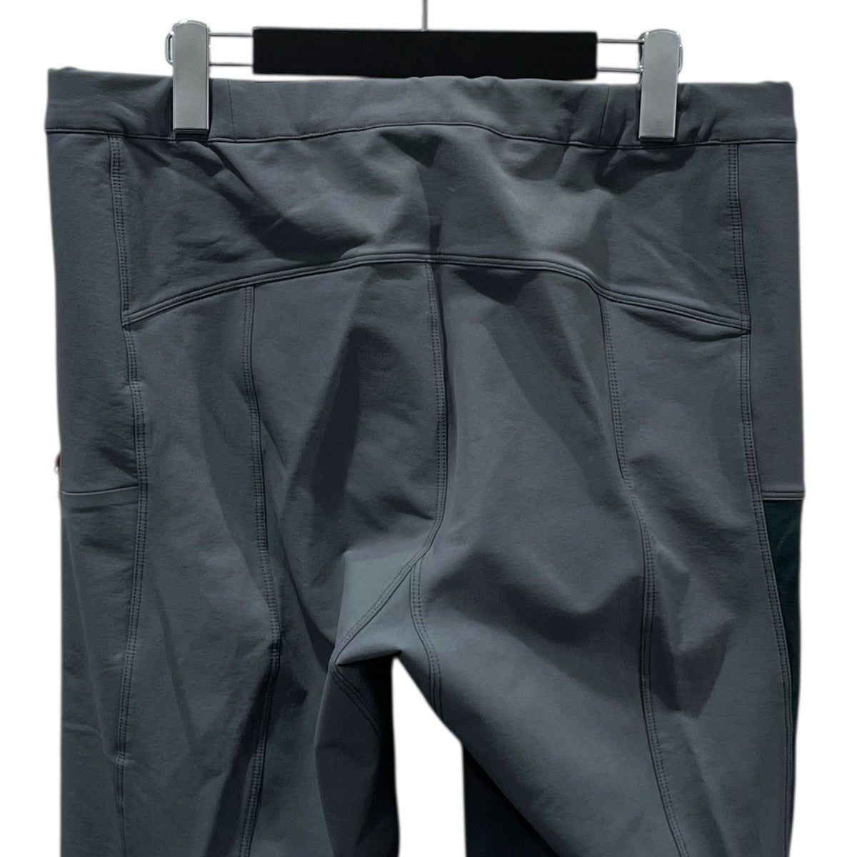 ARC'TERYX グレー カーゴパンツ ARC'TERYX（アークテリクス） ARC TERYX レヴォンウィンターウェイト