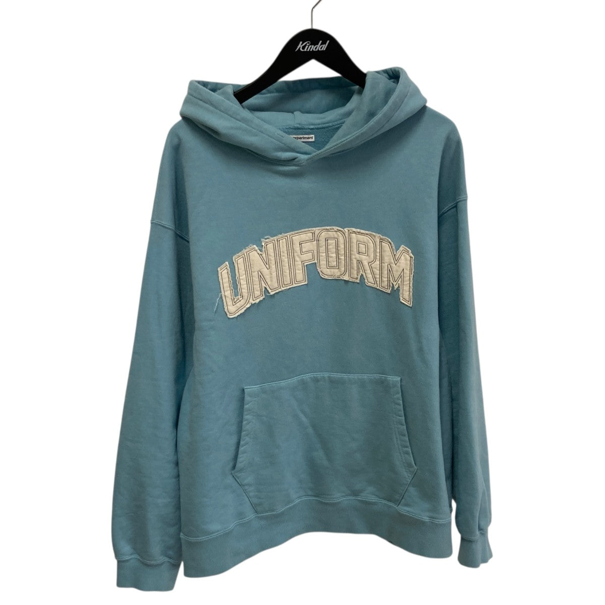 uniform experiment 25AWCUT-OUT LOGO SWEAT HOODIEパーカーUE-252017 古着・中古-1枚目のアイテム画像