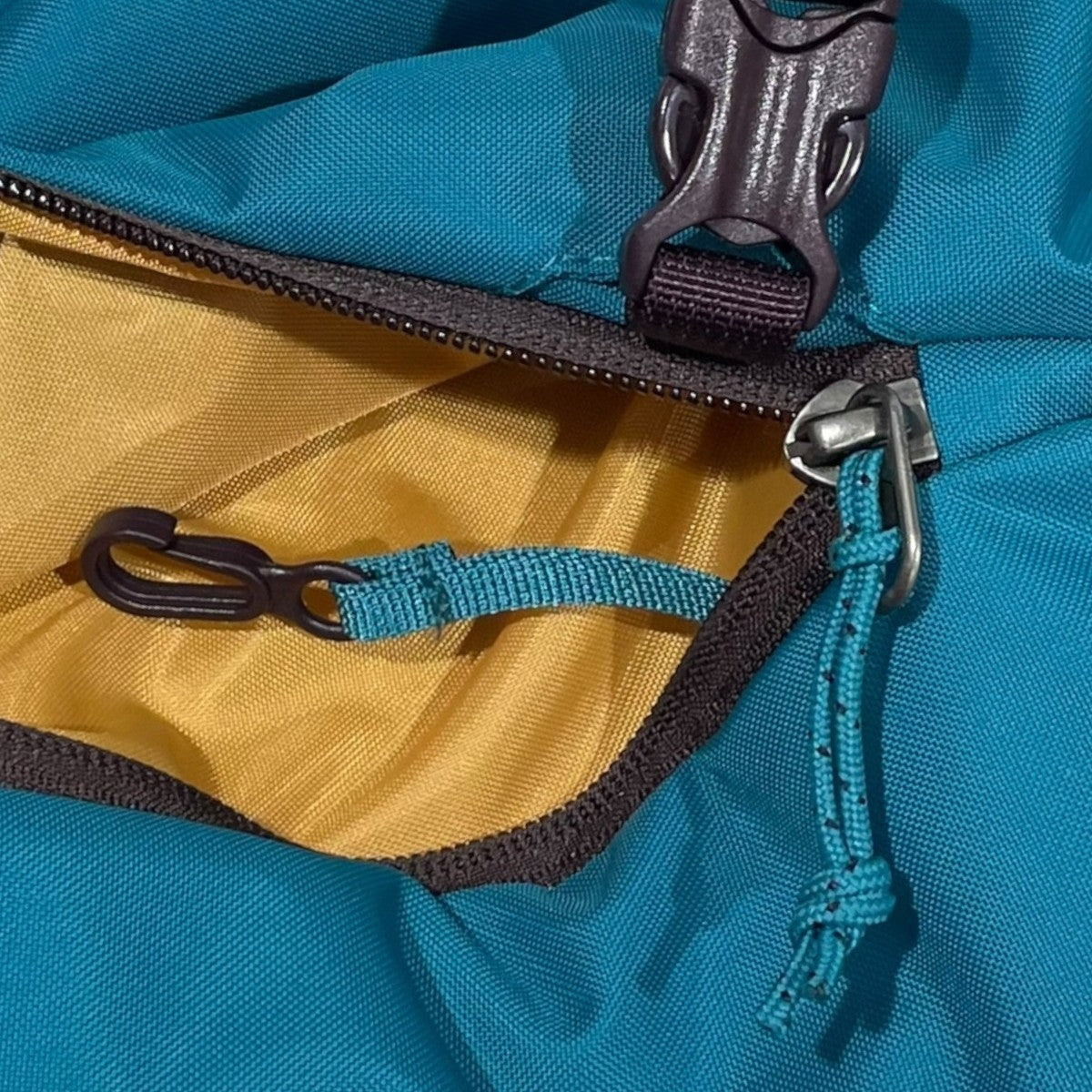 希少カラー patagonia アトムスリングバッグ ワンショルダーバッグ Patagonia(パタゴニア) 24SS ワンショルダーバッグ Atom Sling 8L