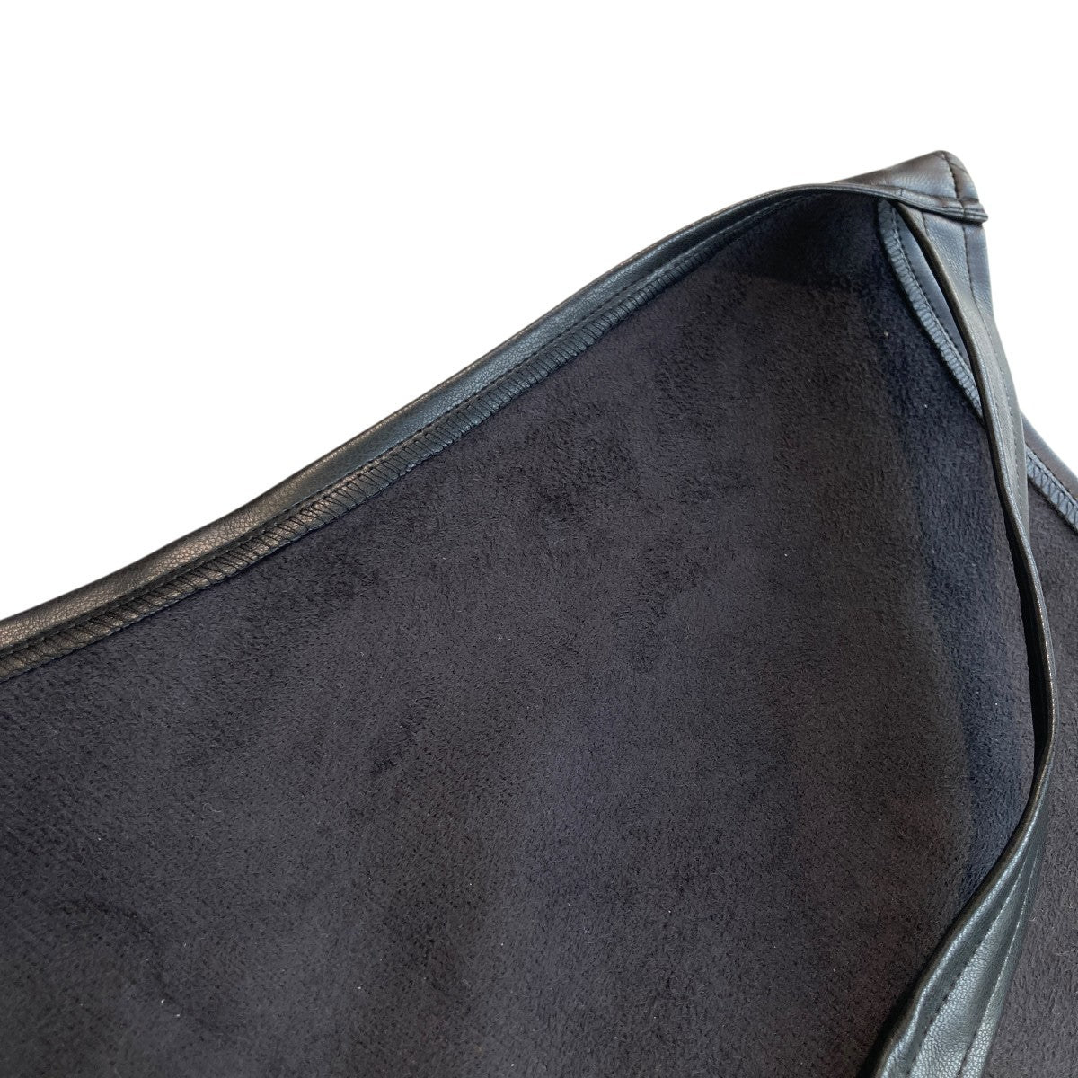 HEAD APRON FAUX LEATHERヘッドウェア