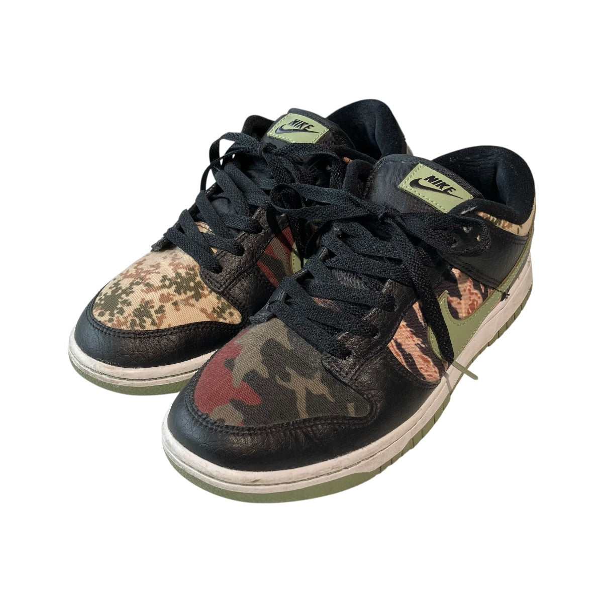 NIKE Dunk Low SE Black Multi CamoスニーカーDH0957-001 古着・中古-1枚目のアイテム画像