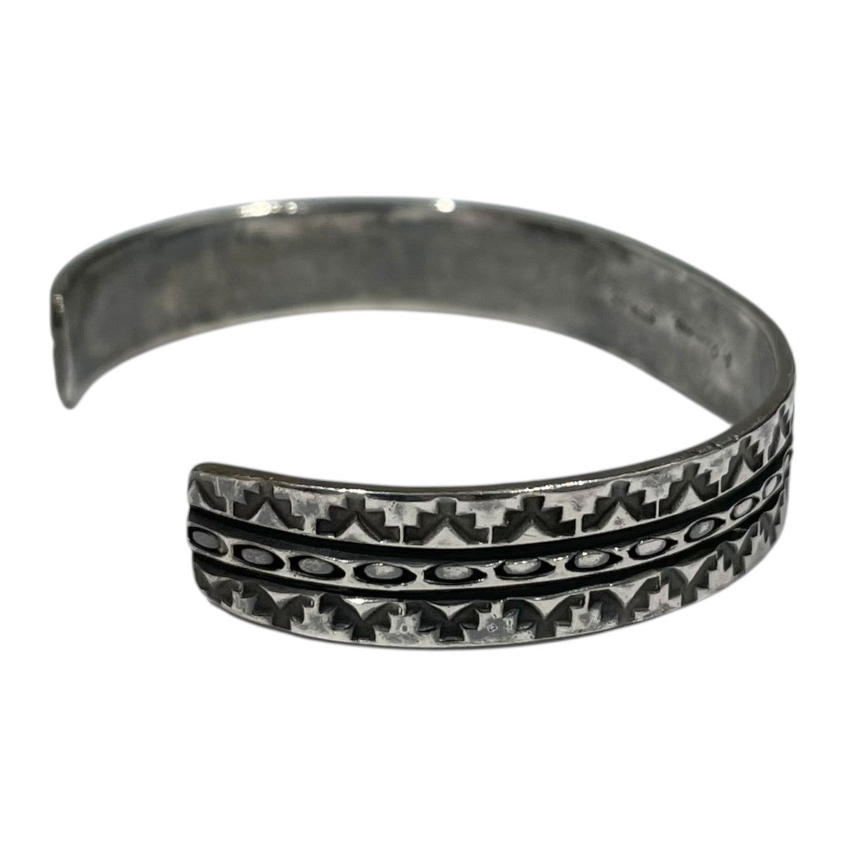 スタンプワークバングル Geneva Ramone ジェネバ ラモーン ナバホ族