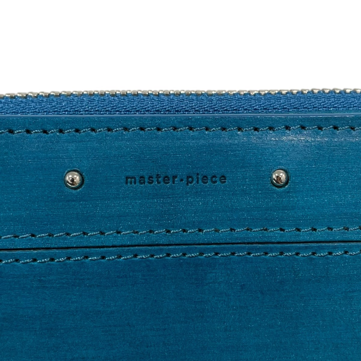 ラウンドファスナーミドルウォレット Sand サンド 04281