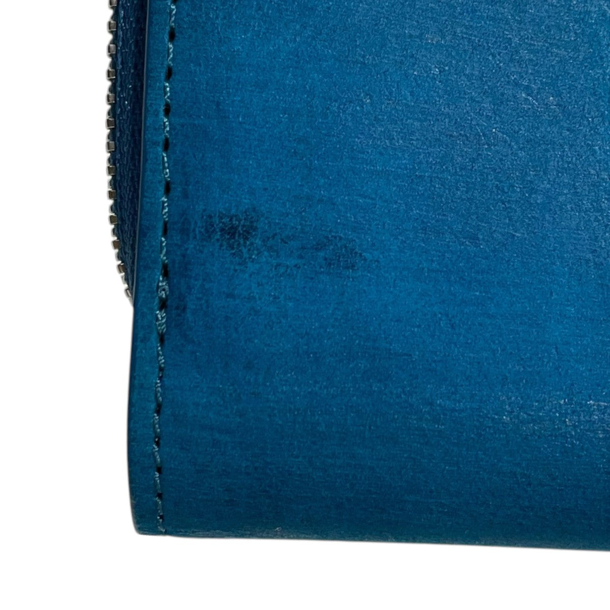 ラウンドファスナーミドルウォレット Sand サンド 04281