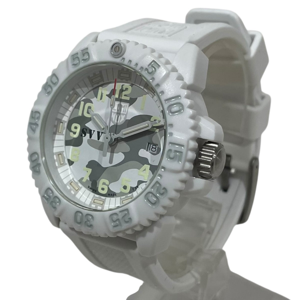 LUMINOX 腕時計 NAVY SEAL COLORMARK 3050 SERIES Ref．3057．CAMO 古着・中古-1枚目のアイテム画像