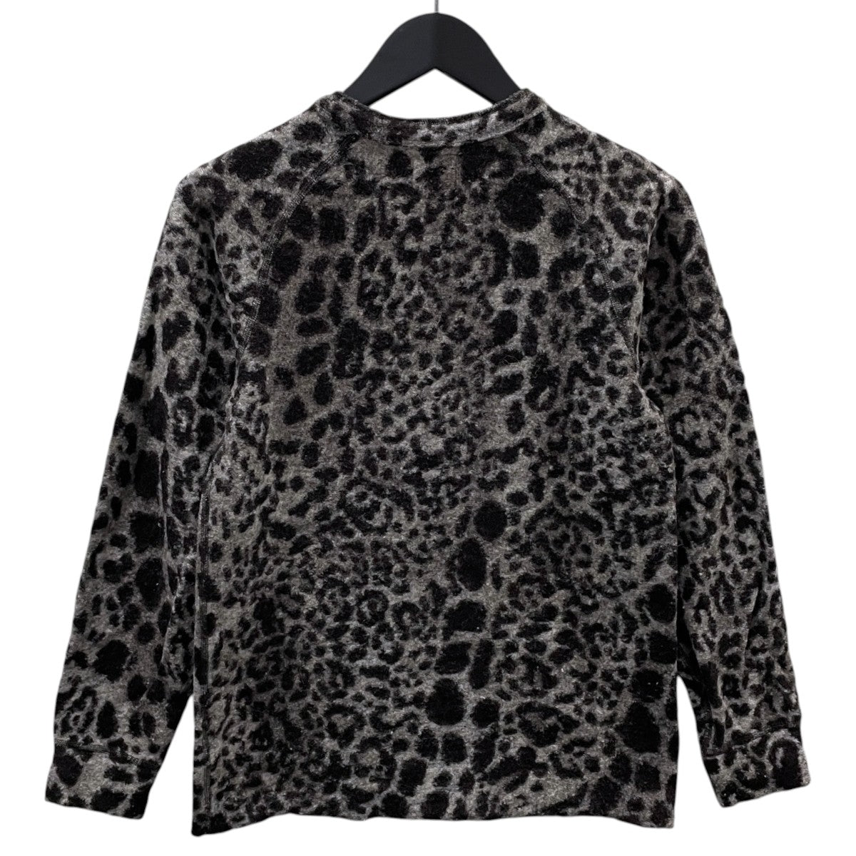 レオパード柄ヘンリーネックカットソー Henley Neck Top - Leopard Knit Jq． ンリーネック トップ - レオパード ニット ジャカード
