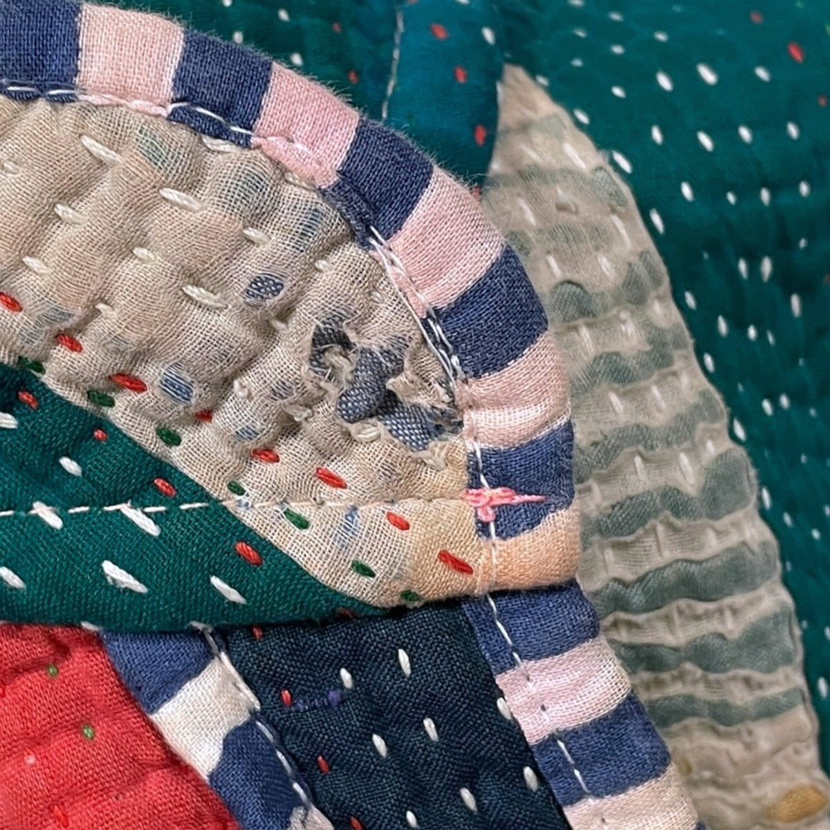 リバーシブルカンタキルトジャケット The Ladhiya Quilted Patchwork Kantha Jacket 1点物 4110400056