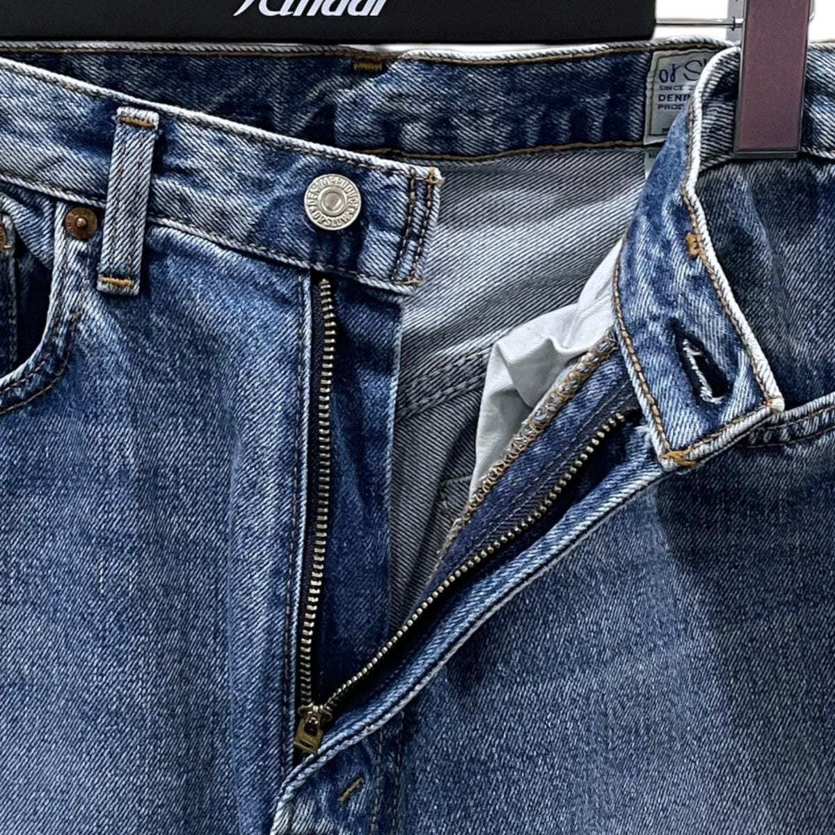 デニムパンツ