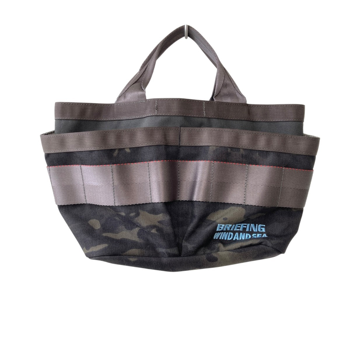 BRIEFING×WIND AND SEA TOOL CART TOTE CAMO COMBI WDカモフラハンドバッグCJ000282R 古着・中古-1枚目のアイテム画像