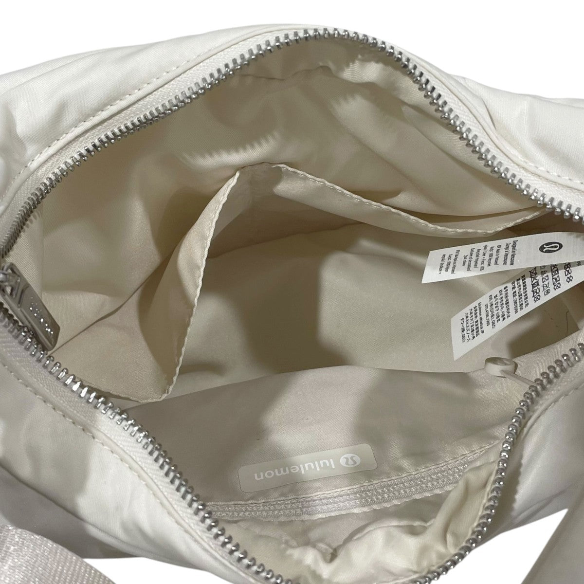 LULULEMON ショルダーバッグ City Essentials Shoulder Bag 4L シティ エッセンシャルズ ショルダーバッグ フォーリットル LW9FRTS 古着・中古-6枚目のアイテム画像