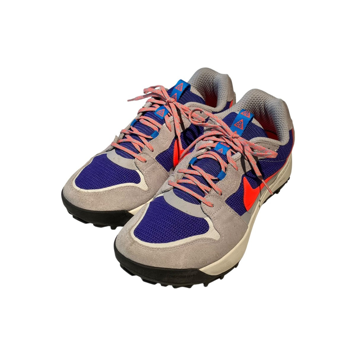 NIKE ACG Lowcate Wolf Grey／Bright CrimsonローカットスニーカーDM8019-001 古着・中古-1枚目のアイテム画像