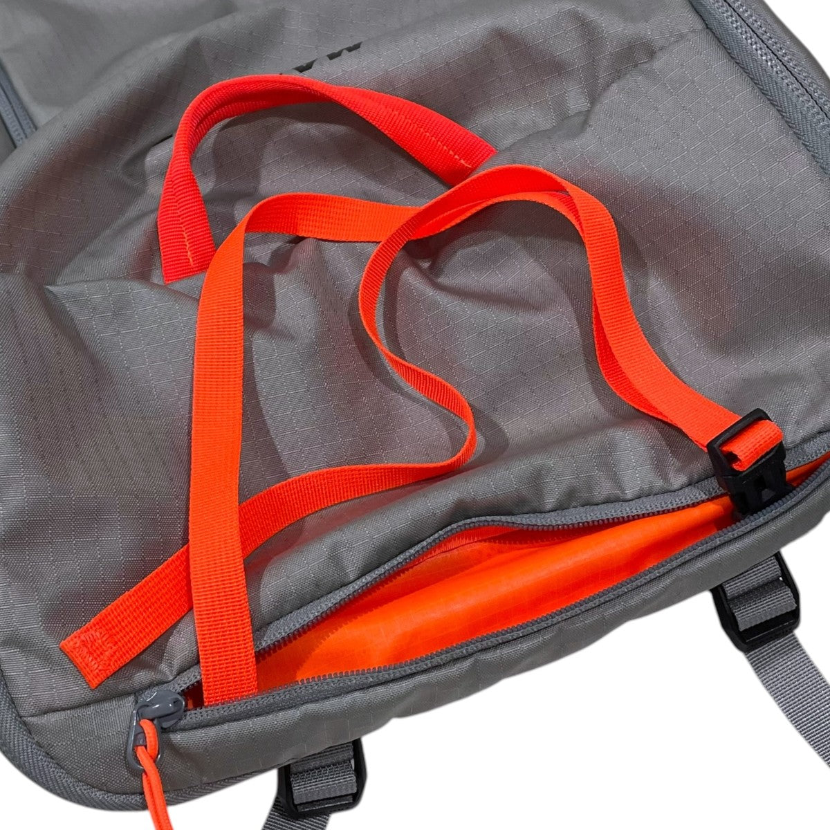 MAMMUT バックパック NEON SMART 35 ネオンスマート 35リットル 2510-04020 古着・中古-6枚目のアイテム画像
