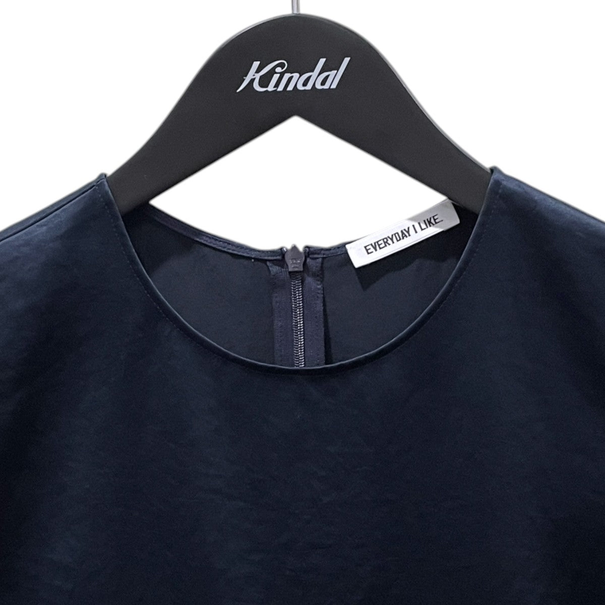 24SS サテンノースリーブブラウス Minimal Satin ミニマルサテン 250515008020030