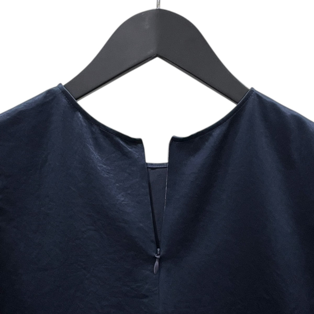 24SS サテンノースリーブブラウス Minimal Satin ミニマルサテン 250515008020030