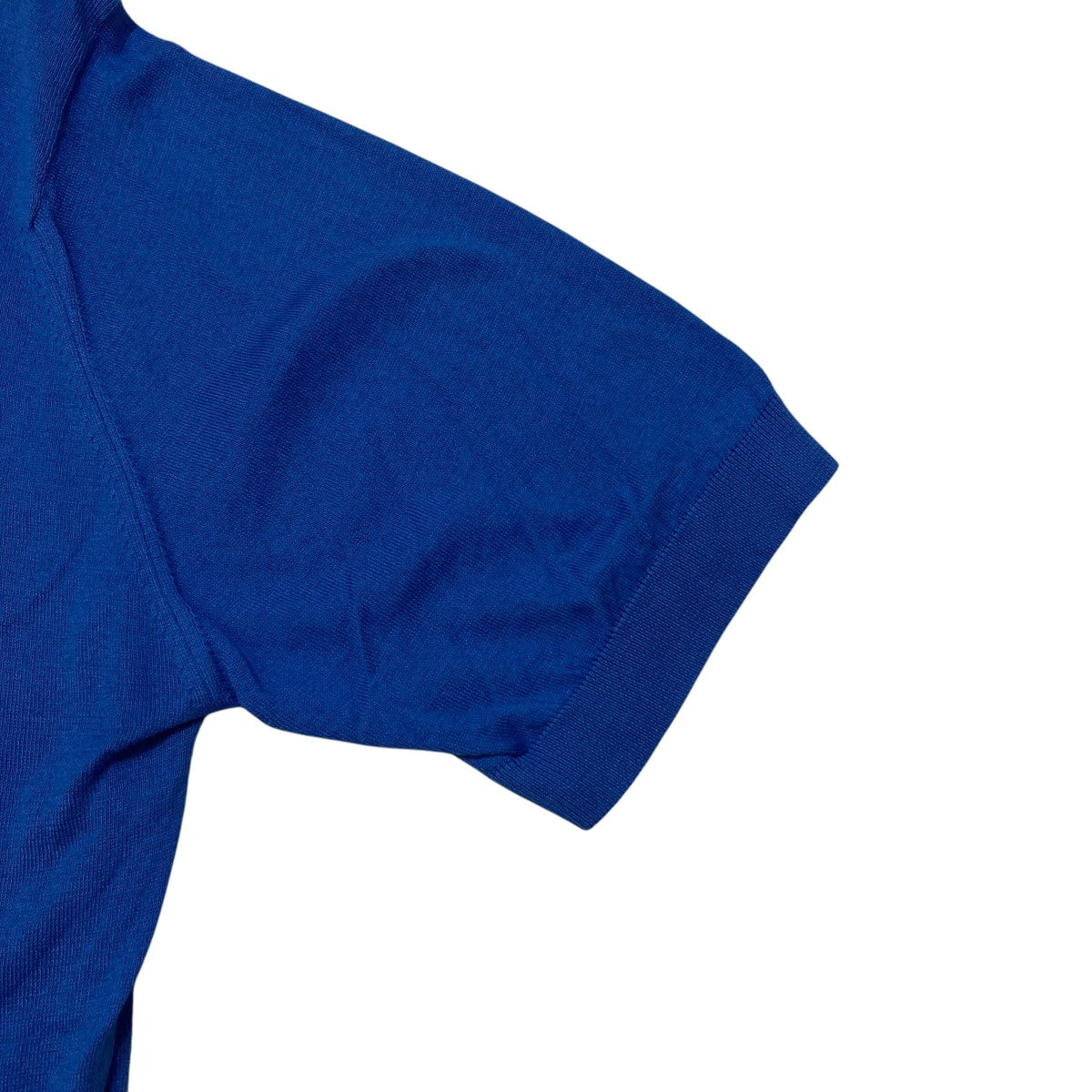 クルーネックTシャツ