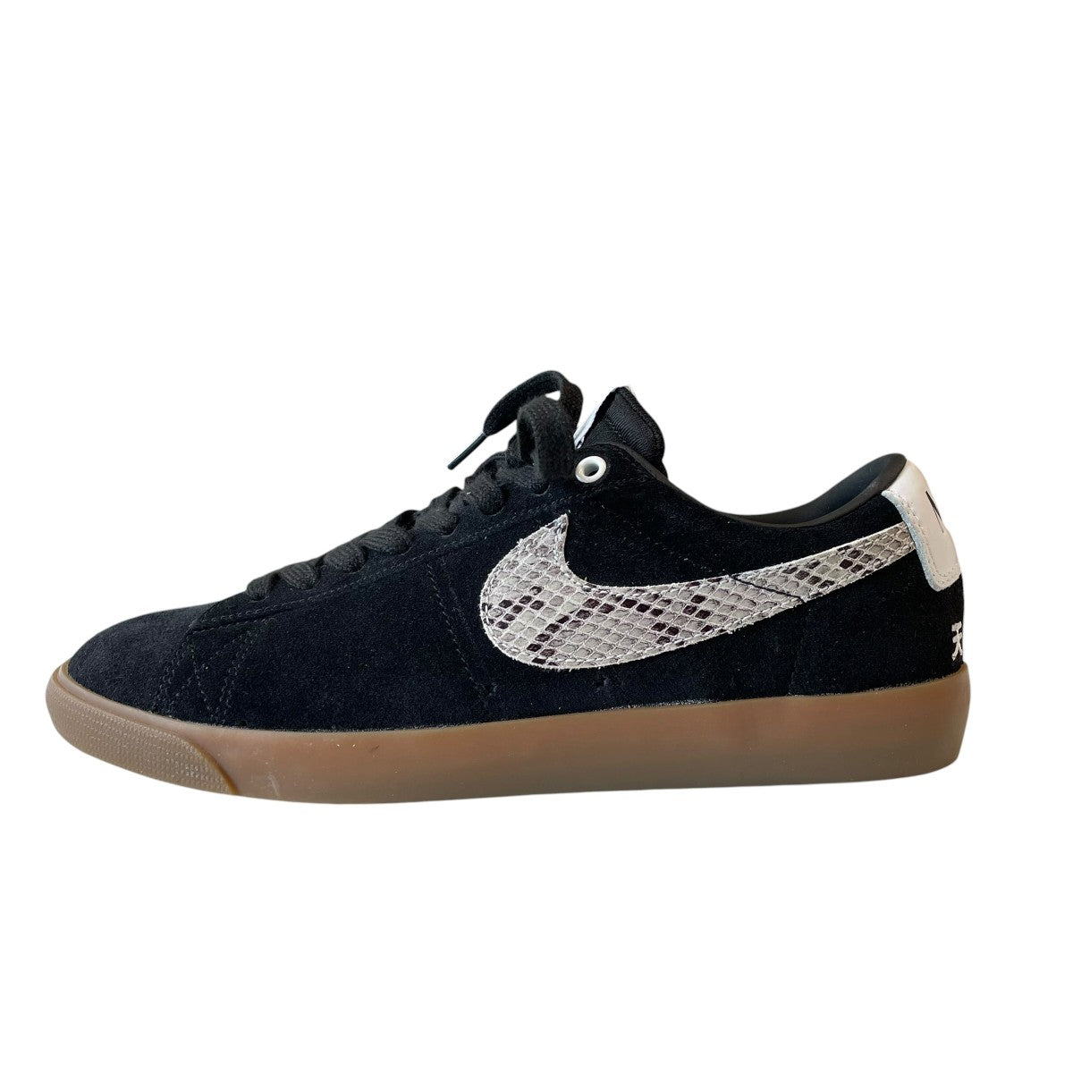 Blazer LowスニーカーDA7257-001