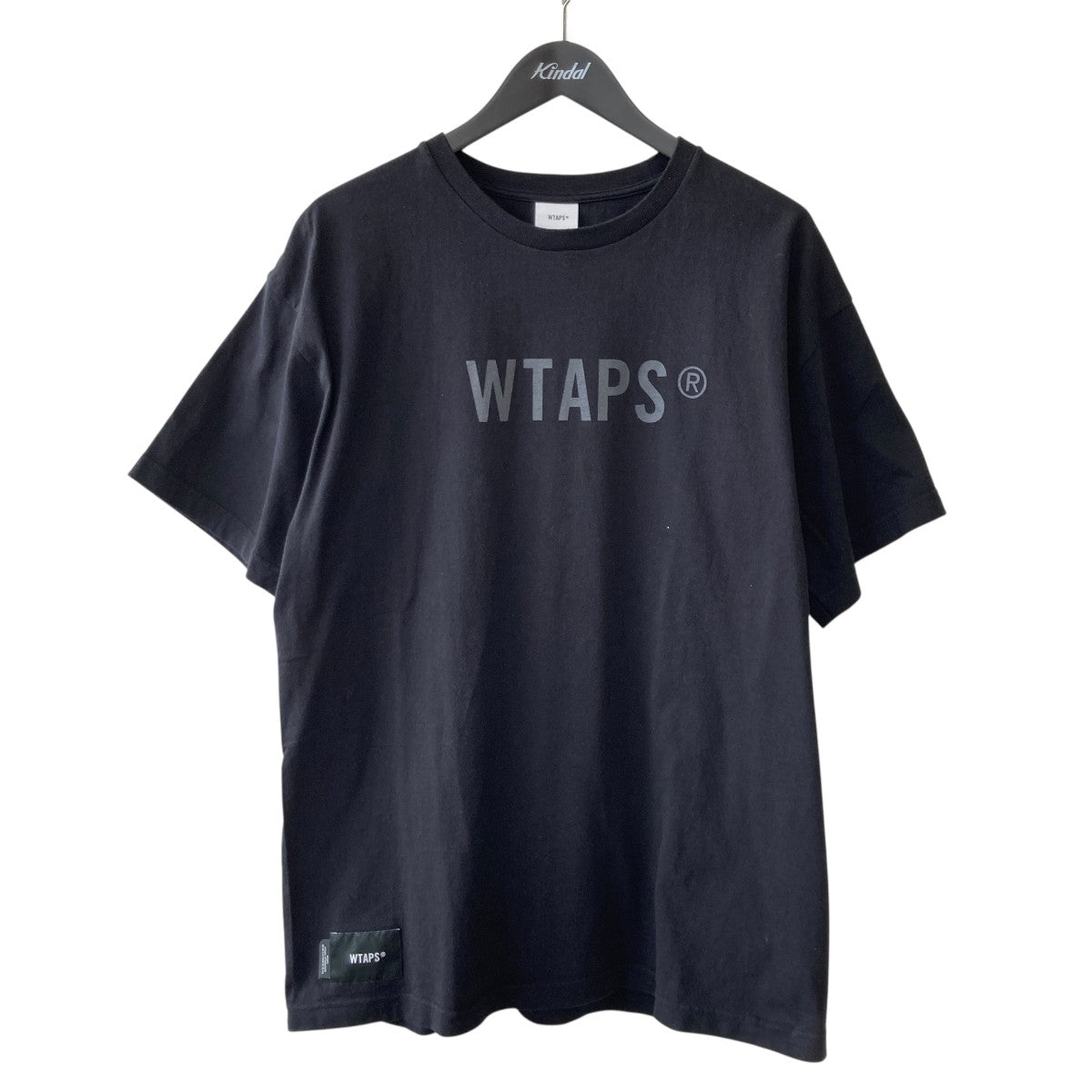SNEAKロゴプリントTシャツ