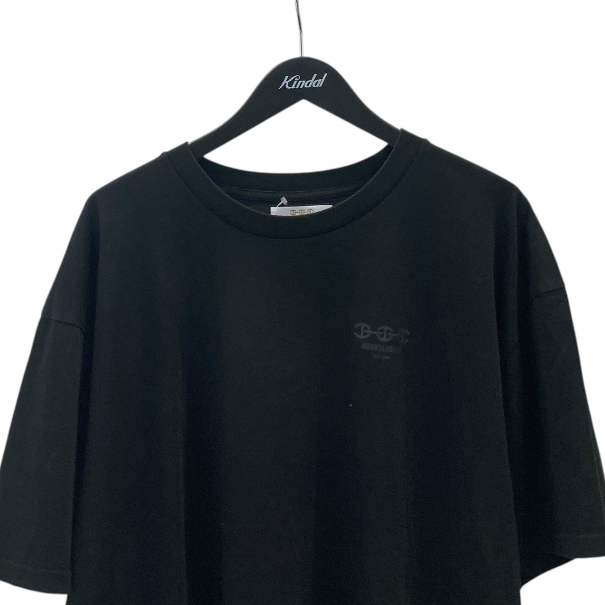 ロゴプリントTシャツ