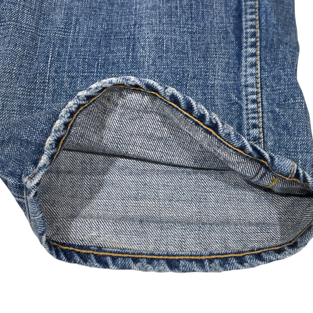 ダメージリペア加工デニムパンツ