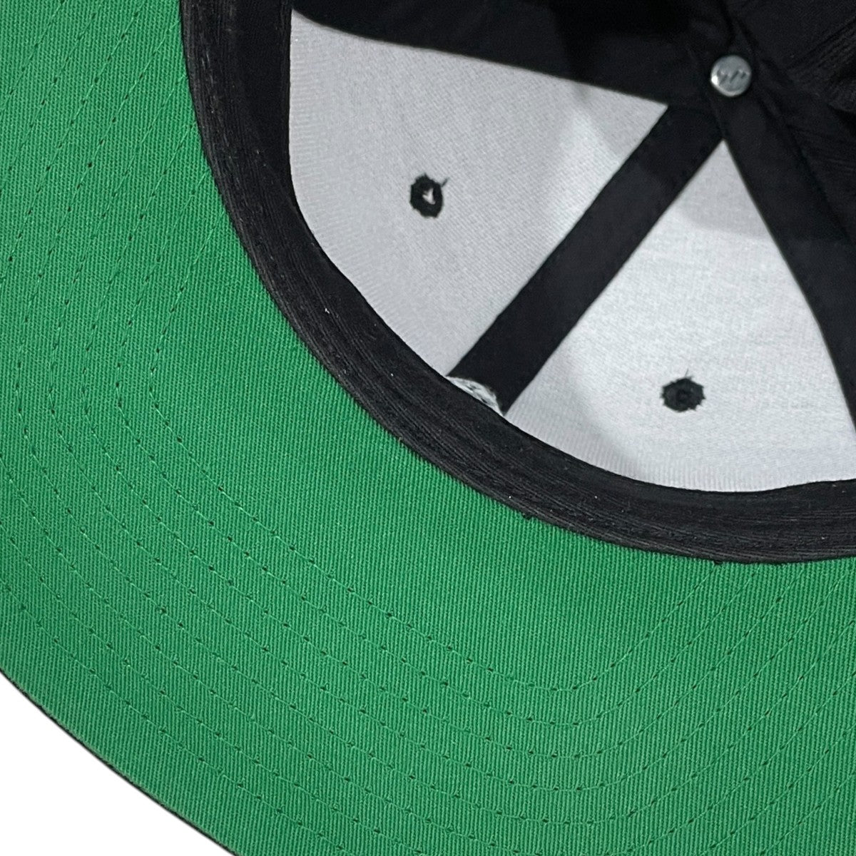 スナップバックキャップ SNAP BACK CAP