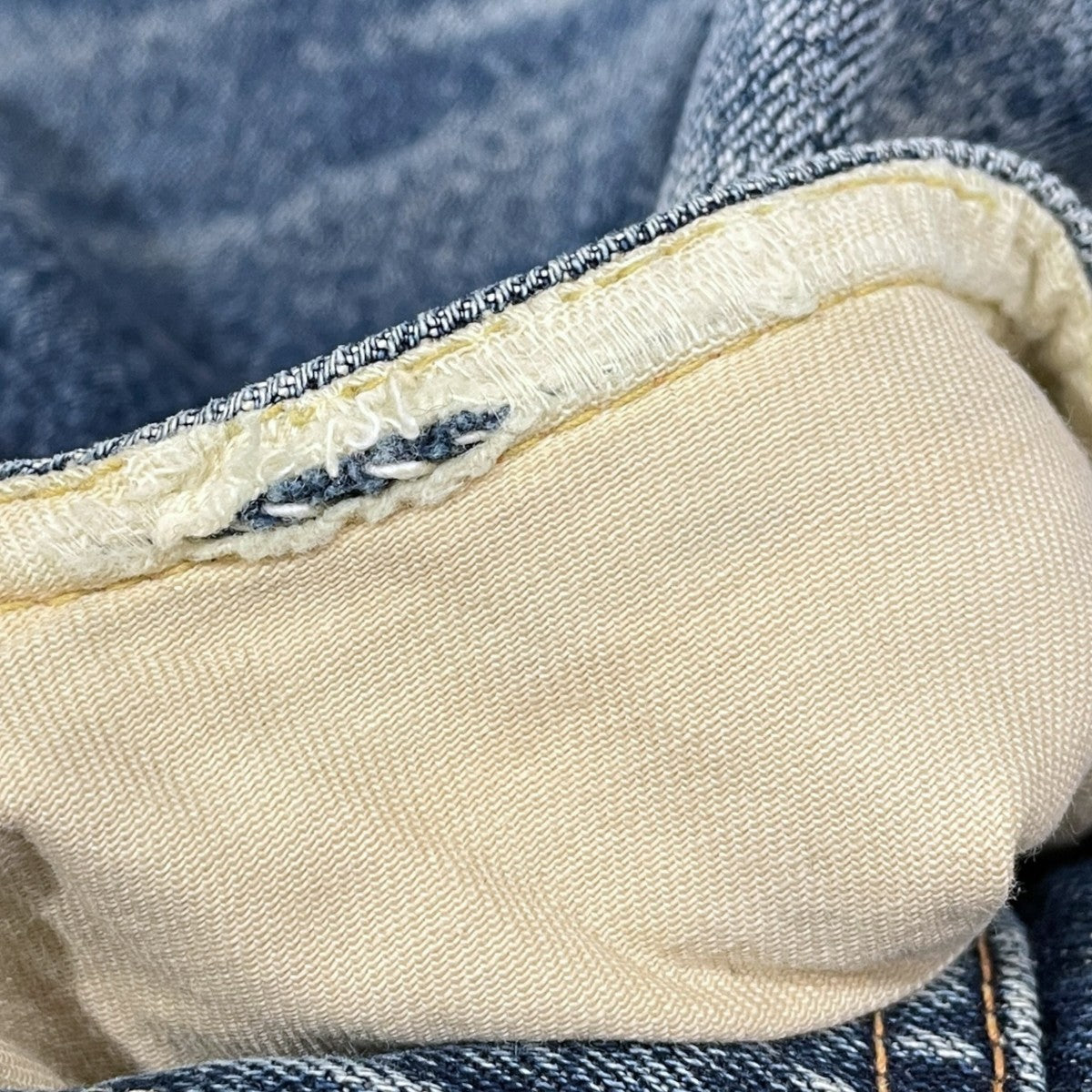 加工デニムパンツ
