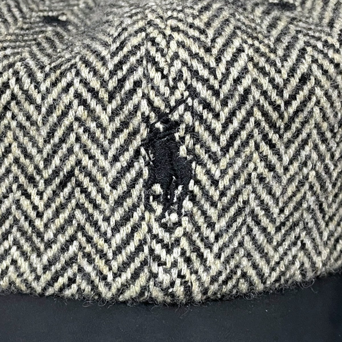 ヘリンボーン柄ツイードキャップ Wool Herringbone Tweed Cap with Leather Visor ウール ヘリンボーン ツイード レザー バイザー