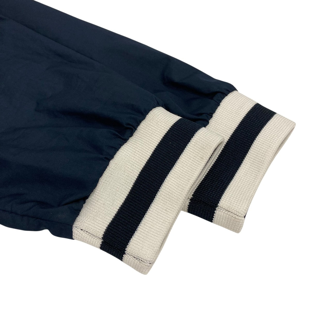 MAISON KITSUNE ナイロンジャケットFU02240WQ0002 古着・中古-4枚目のアイテム画像