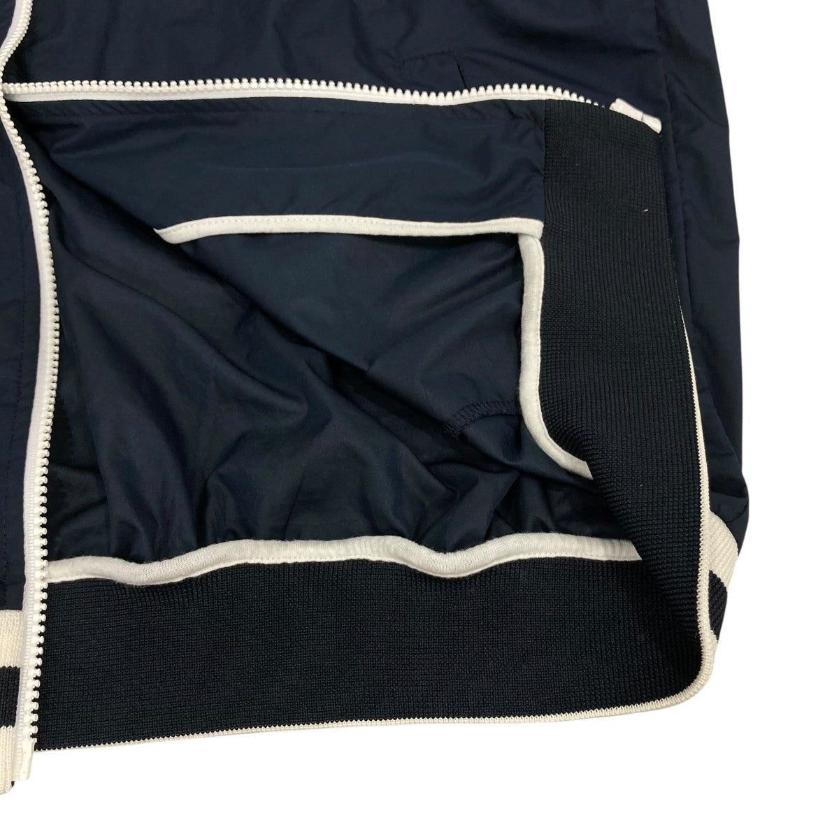 MAISON KITSUNE ナイロンジャケットFU02240WQ0002 古着・中古-5枚目のアイテム画像