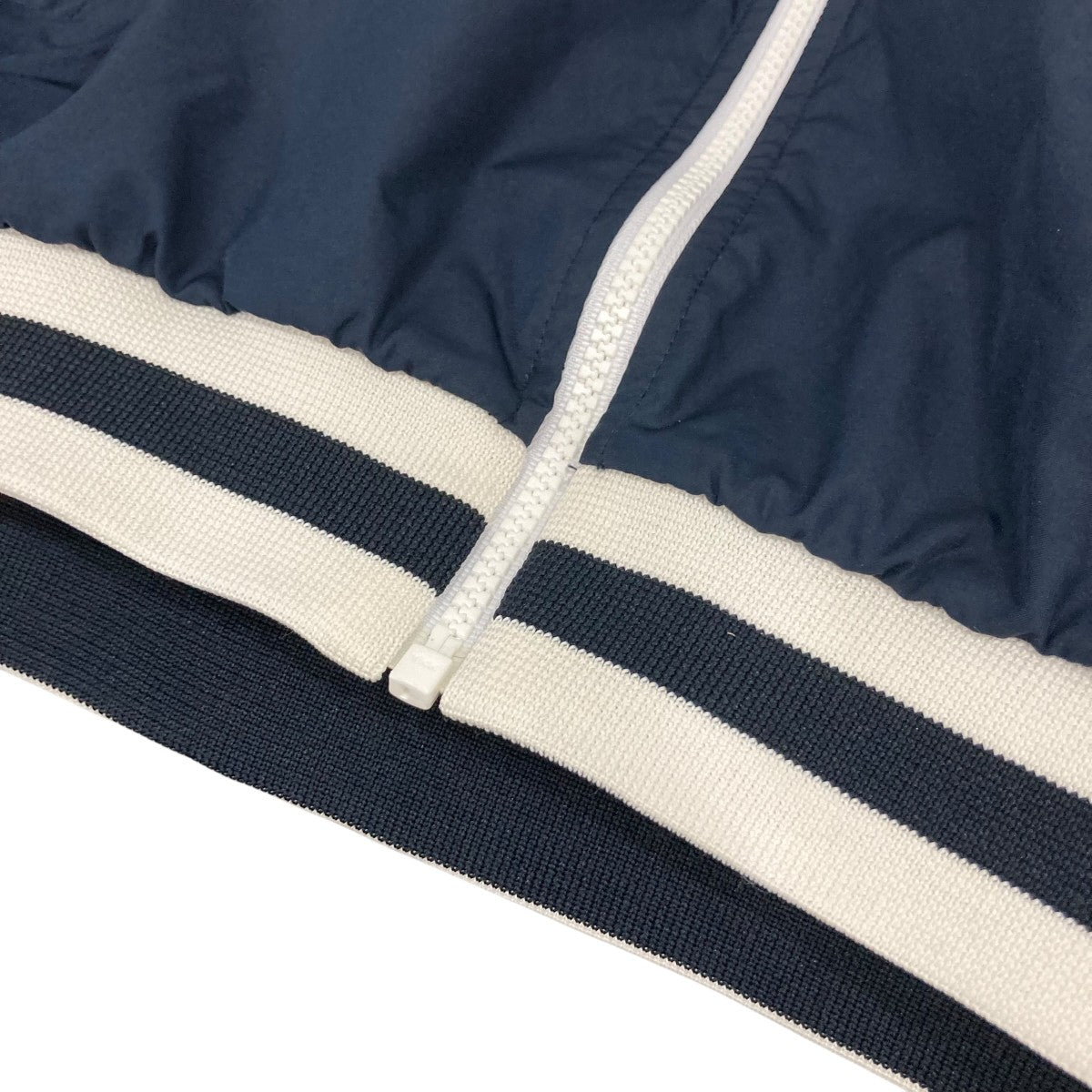 MAISON KITSUNE ナイロンジャケットFU02240WQ0002 古着・中古-7枚目のアイテム画像