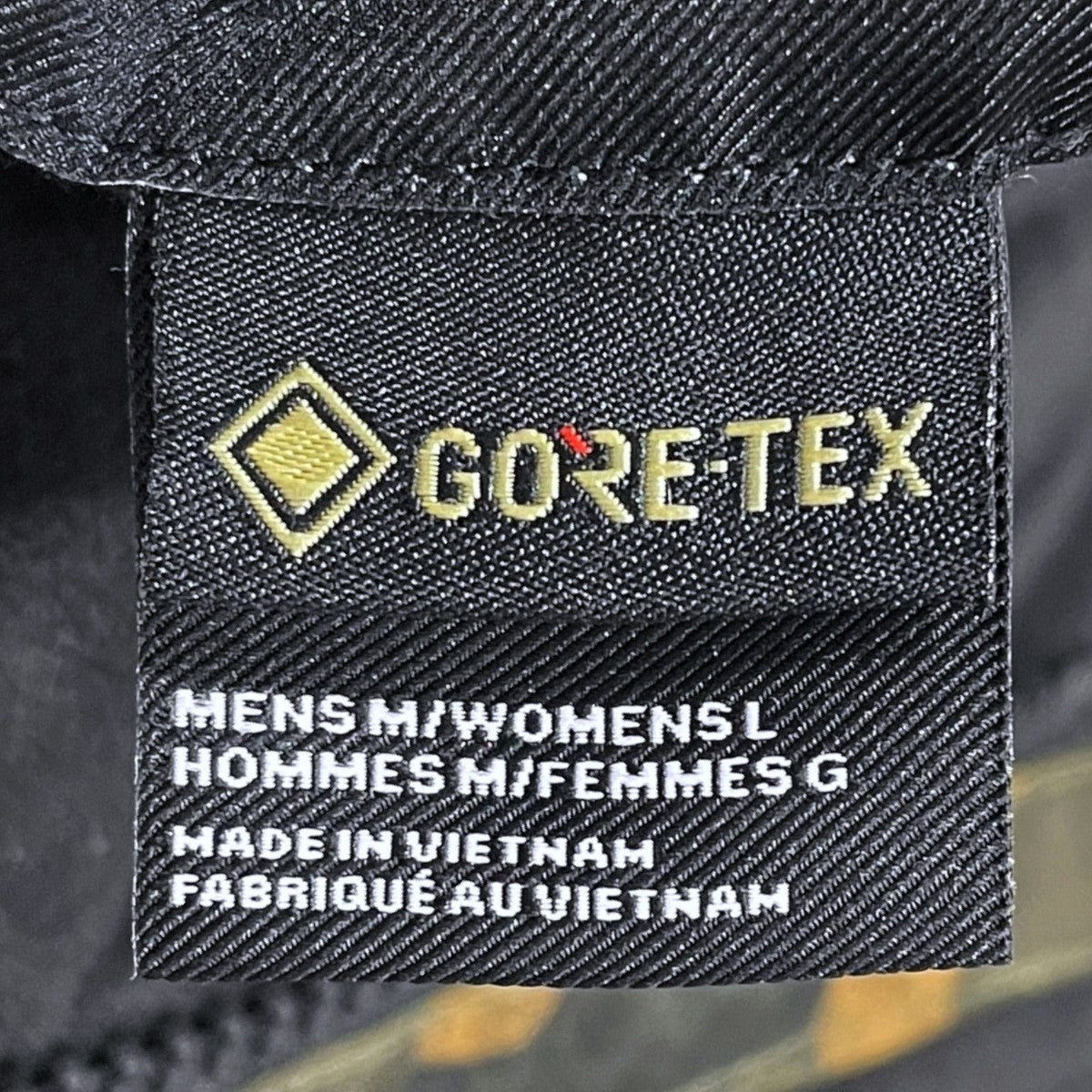 19AW カモフラ柄マウンテンパーカー 1990 MOUNTAIN JACKET GTX II 1990 マウンテンジャケット ゴアテックス II NF0A3XEJ