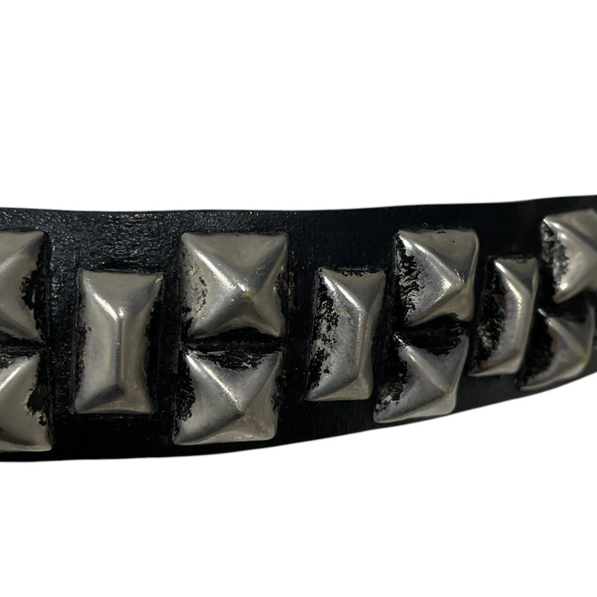 2連ピラミッドスタッズレザーベルト 2-ROW PYRAMID STUD BELT