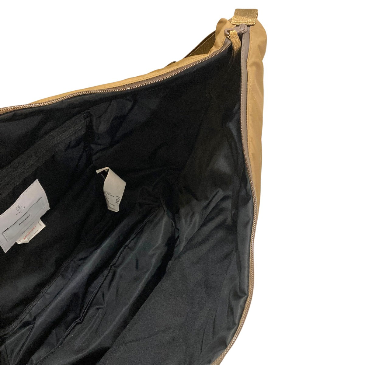 Crescent Bagショルダーバック