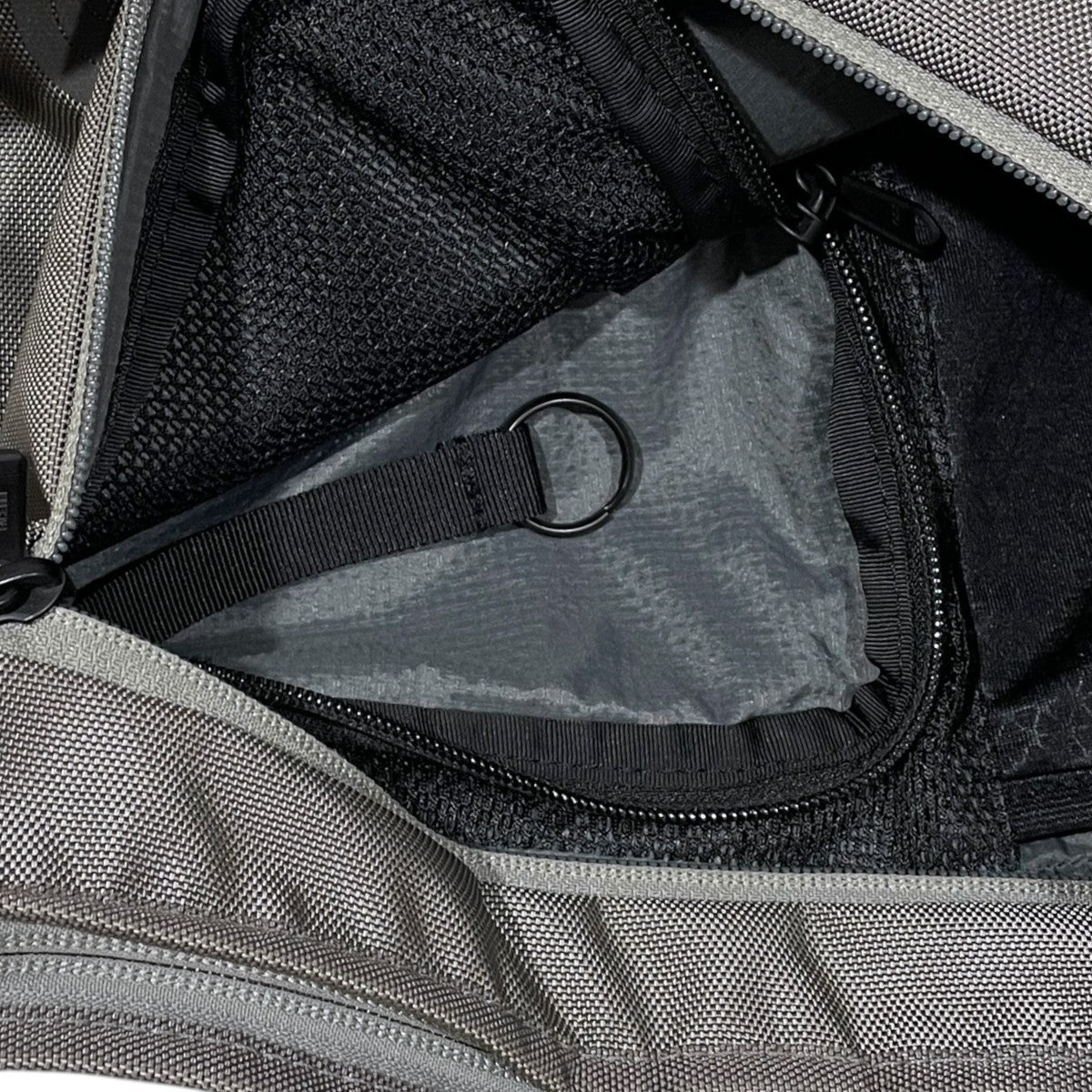 ショルダーバッグ Shuttle Shoulder Pouch シャトルショルダーポーチ NM82454
