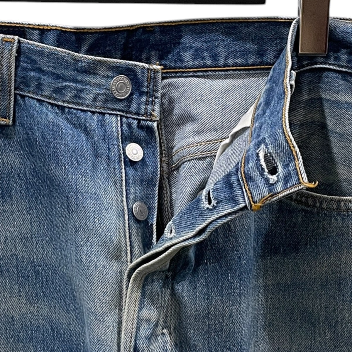 levis デニムパンツ 501XX MADE IN USA ボタン裏524 古着・中古-3枚目のアイテム画像
