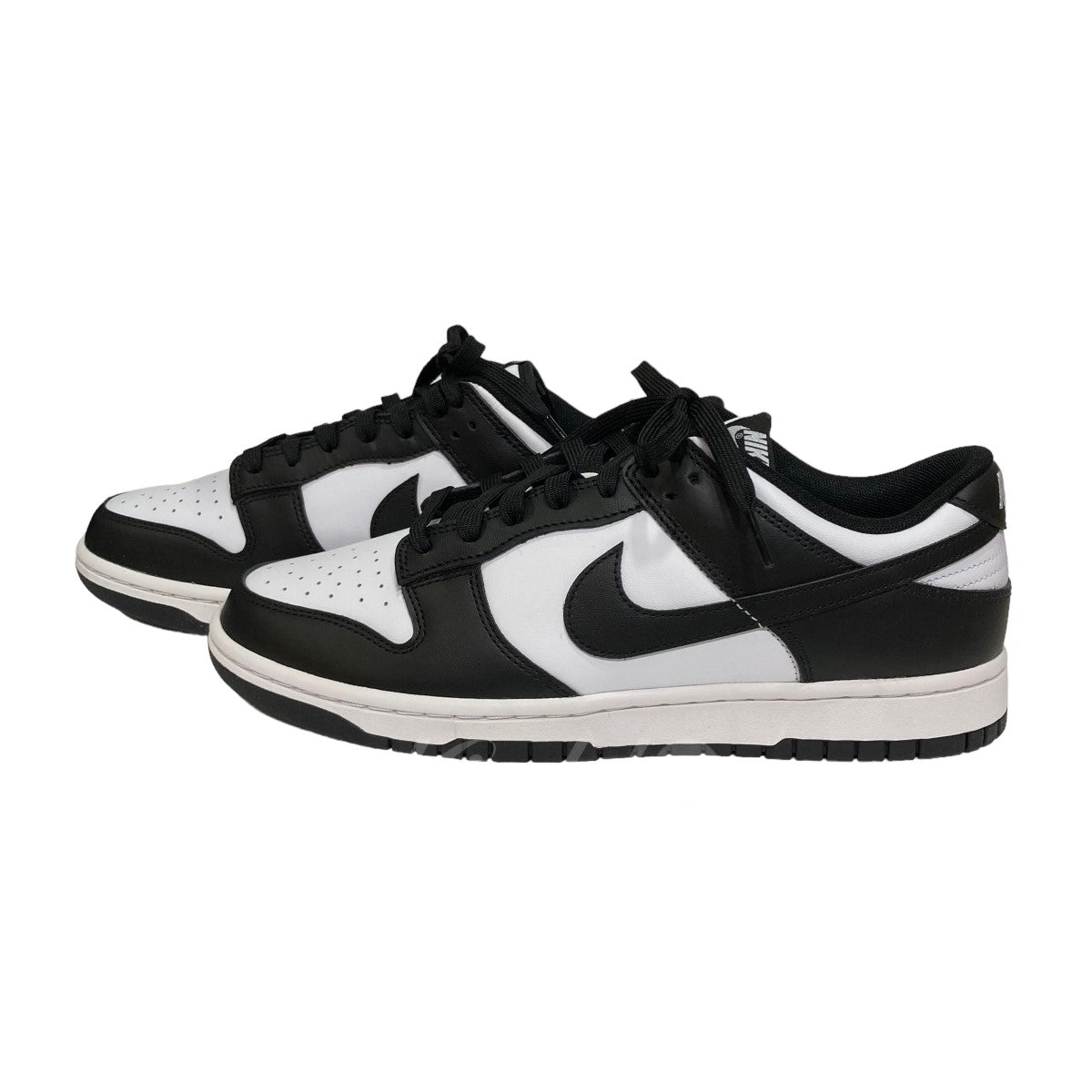 「DUNK LOW RETRO」ローカットスニーカー