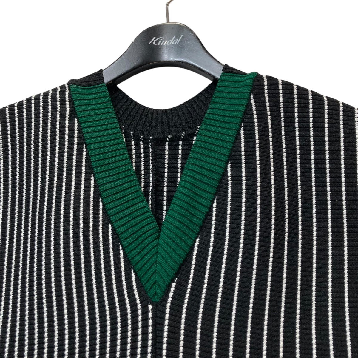 AKIRA NAKA(アキラナカ) Jeanne Knit PulloverVネックニットベスト