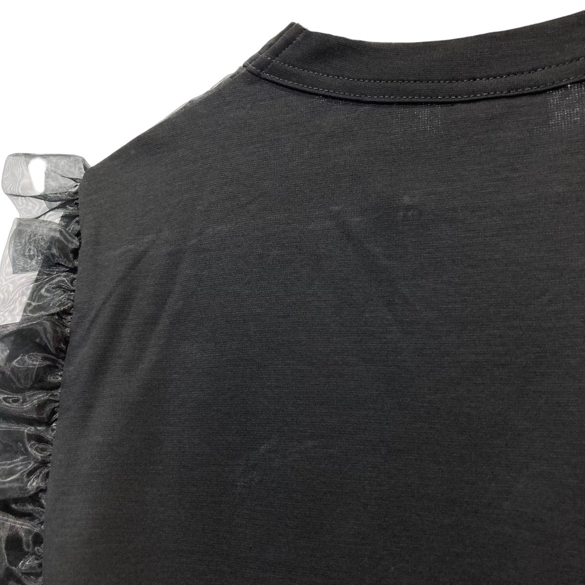 Noir Kei Ninomiya チュールスリーブ Tシャツ | ブラック