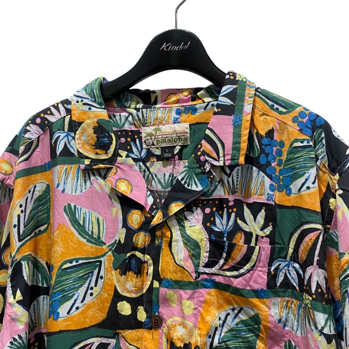 patagonia 人気カラー　アロハシャツ　Sサイズ patagonia アロハシャツ Sサイズ 花柄 - メルカリ