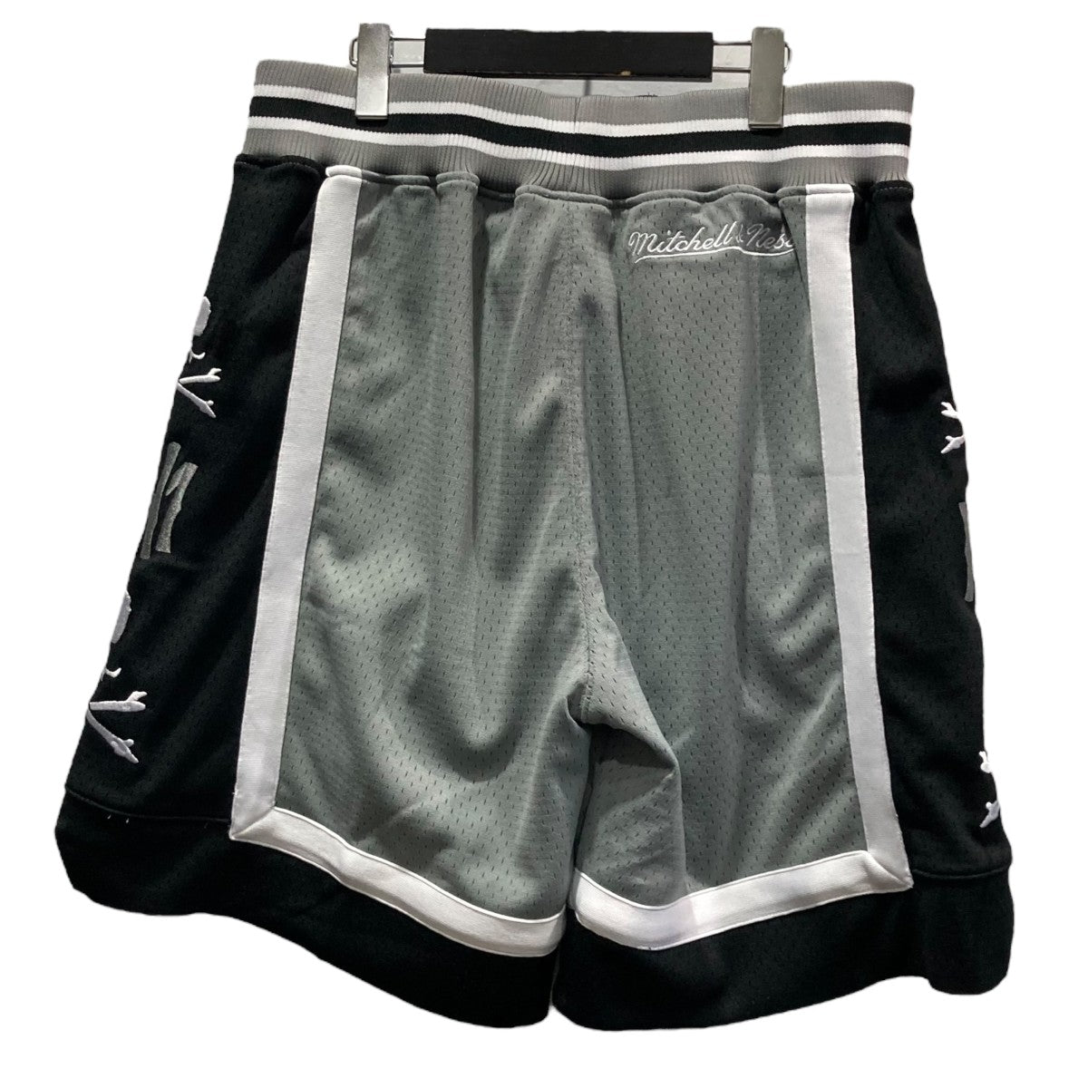 Mastermind JAPAN×MITCHELL ＆ NESS メッシュショーツ グレー