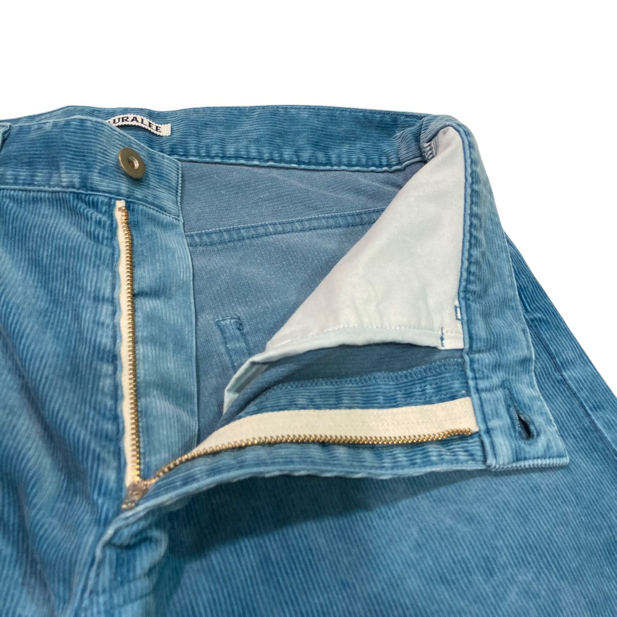 AURALEE(オーラリー) 25SSPIGMENT DYE FINX CORDUROY WIDE 5P PANTS