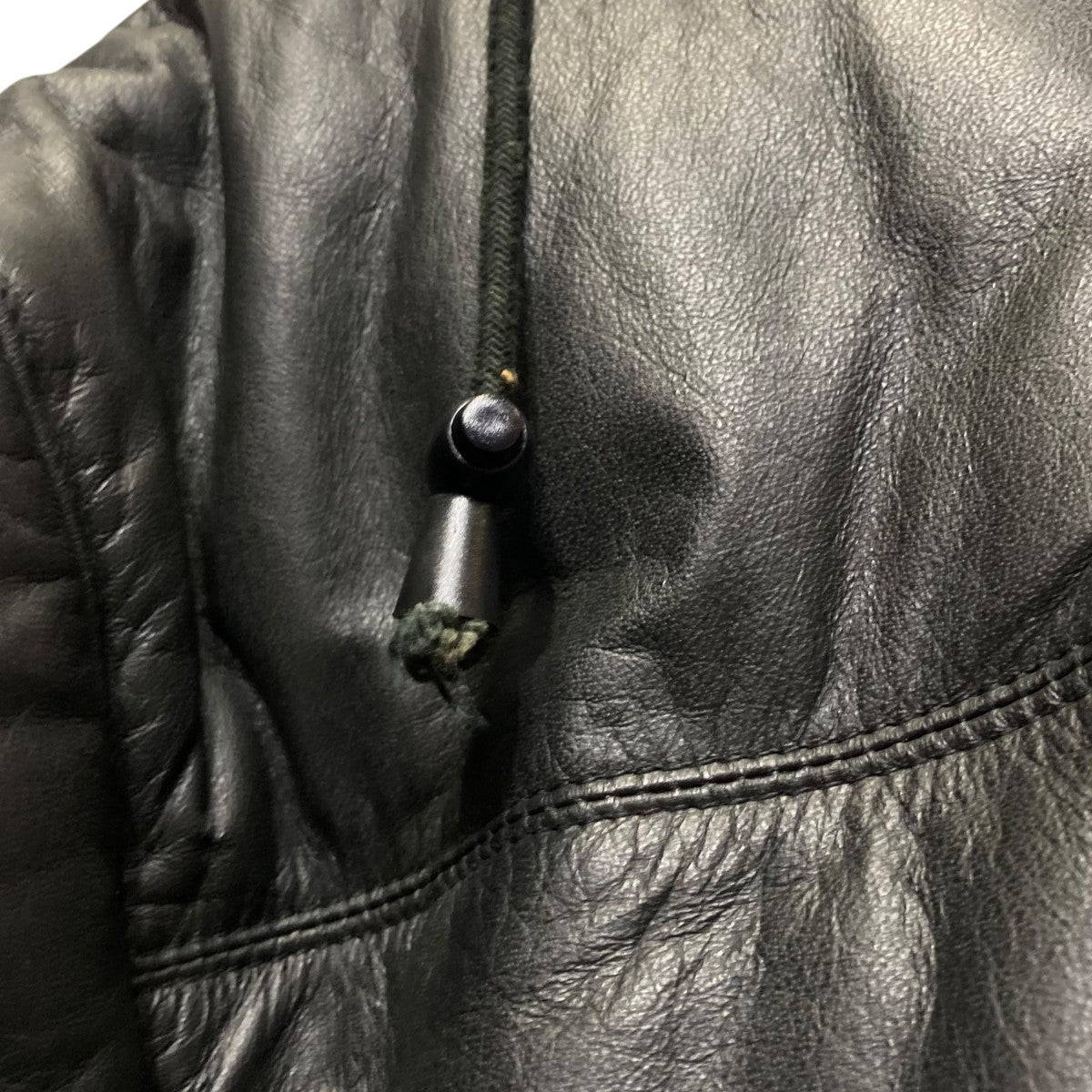 レザーダウンジャケット