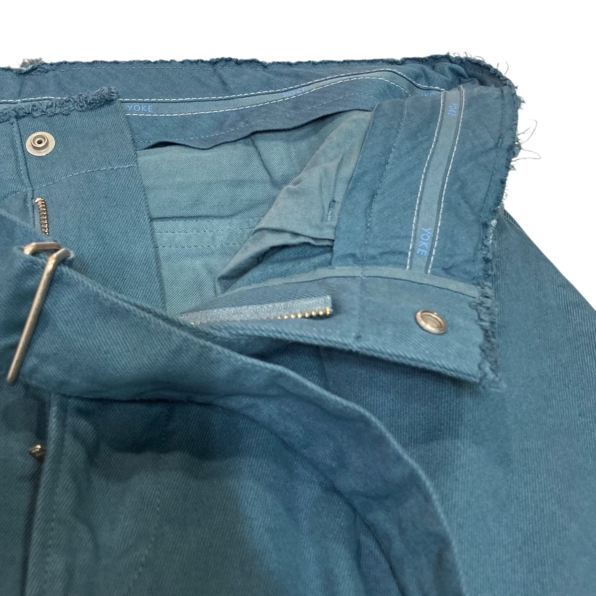 23SSBELTED WIDE-LEGGED DENIM TROUSERSデニムパンツYK23SS0471P