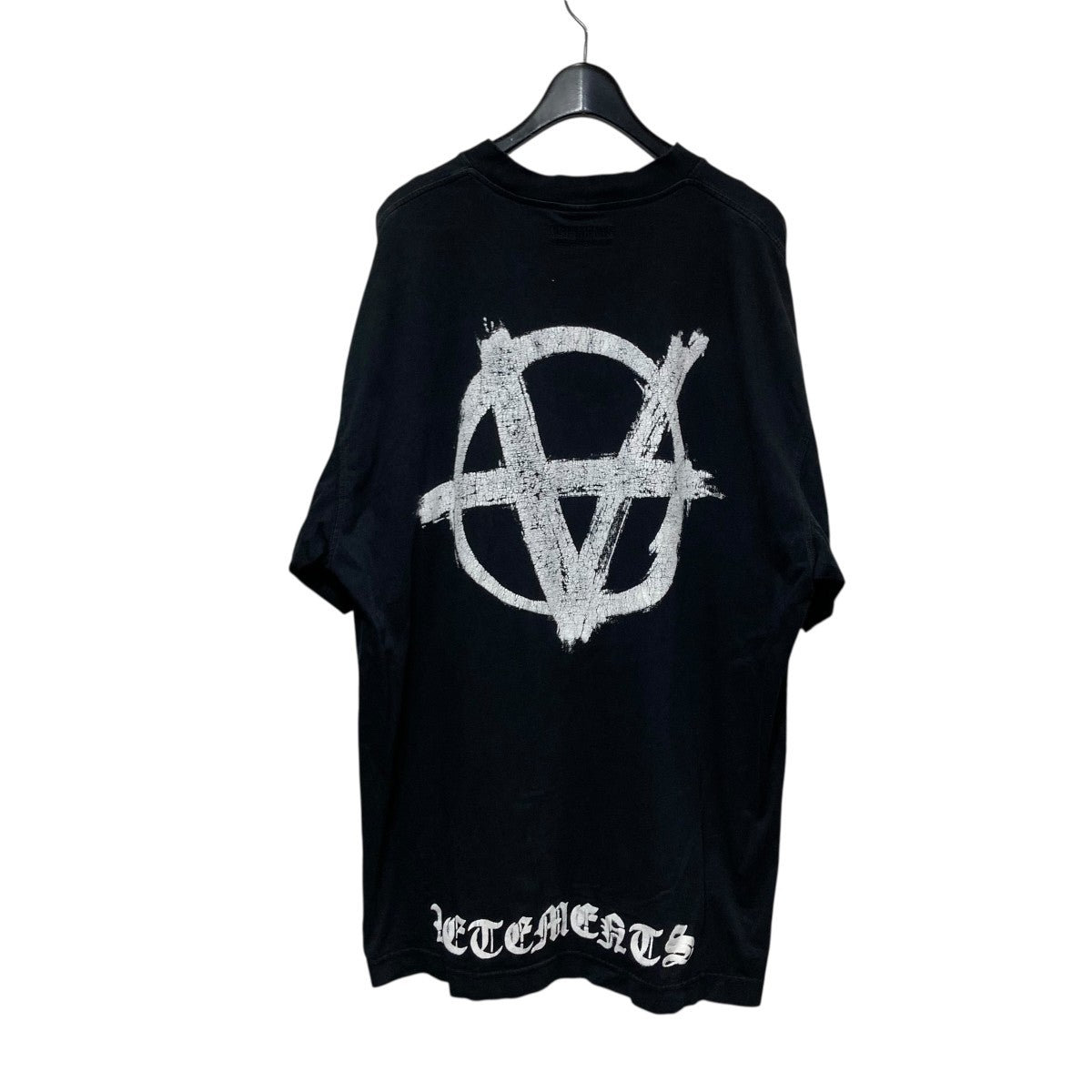 VETEMENTS アナーキー プリント ストレッチ コットン Tシャツ VETEMENTS(ヴェトモン) アナーキーロゴプリントTシャツ